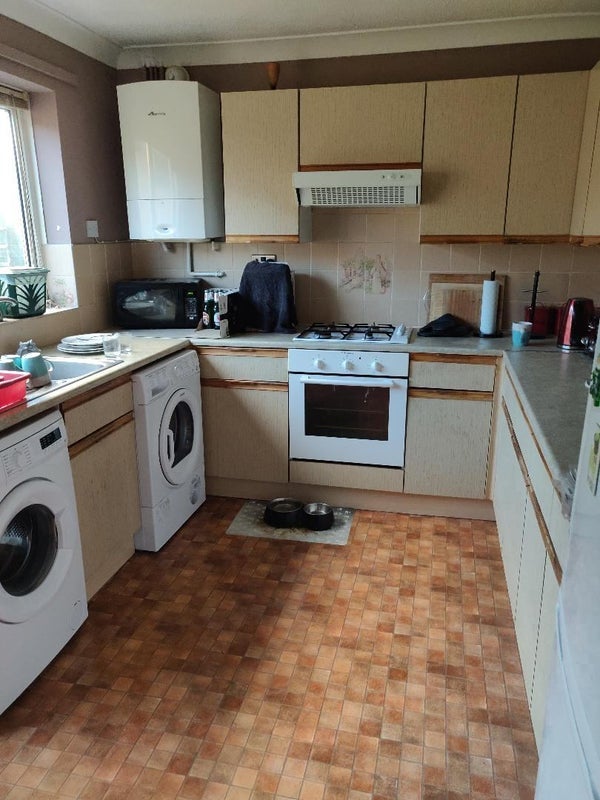 Room Mylo Griffiths Close in Cardiff