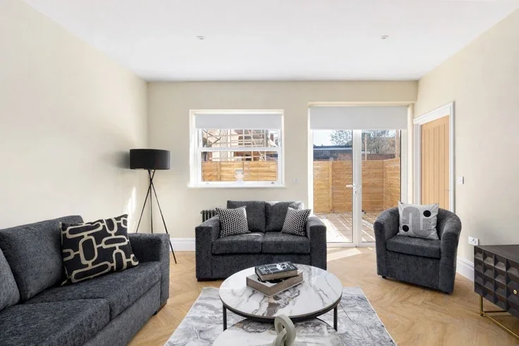 House Stuart Crescent in Greater London