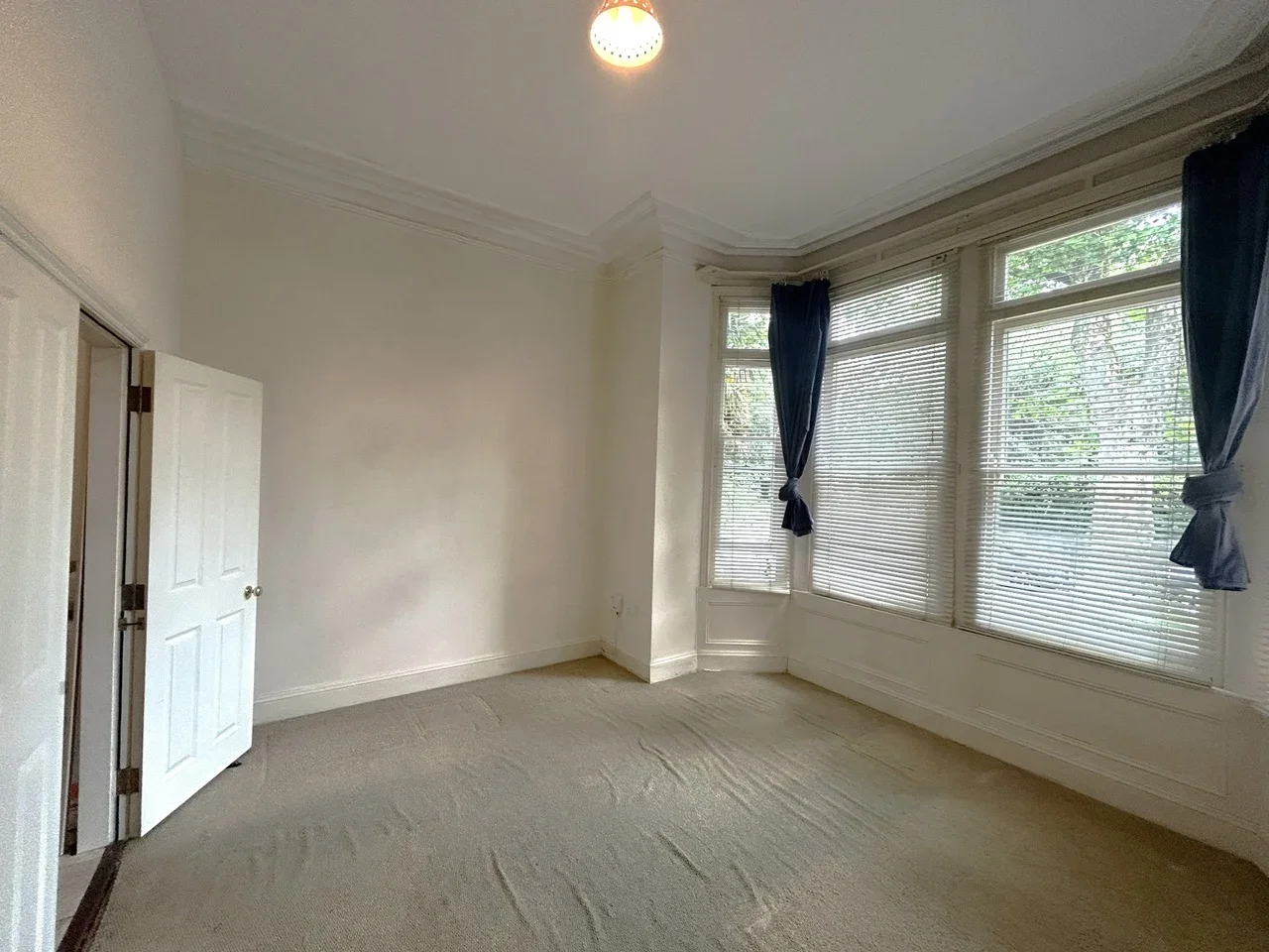 Flat Redland Court Road in Bristol