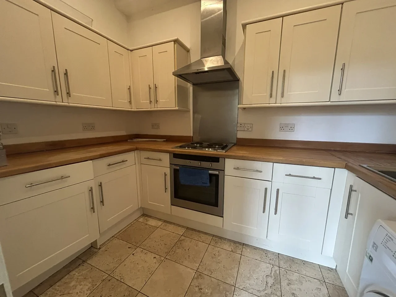 Flat Redland Court Road in Bristol