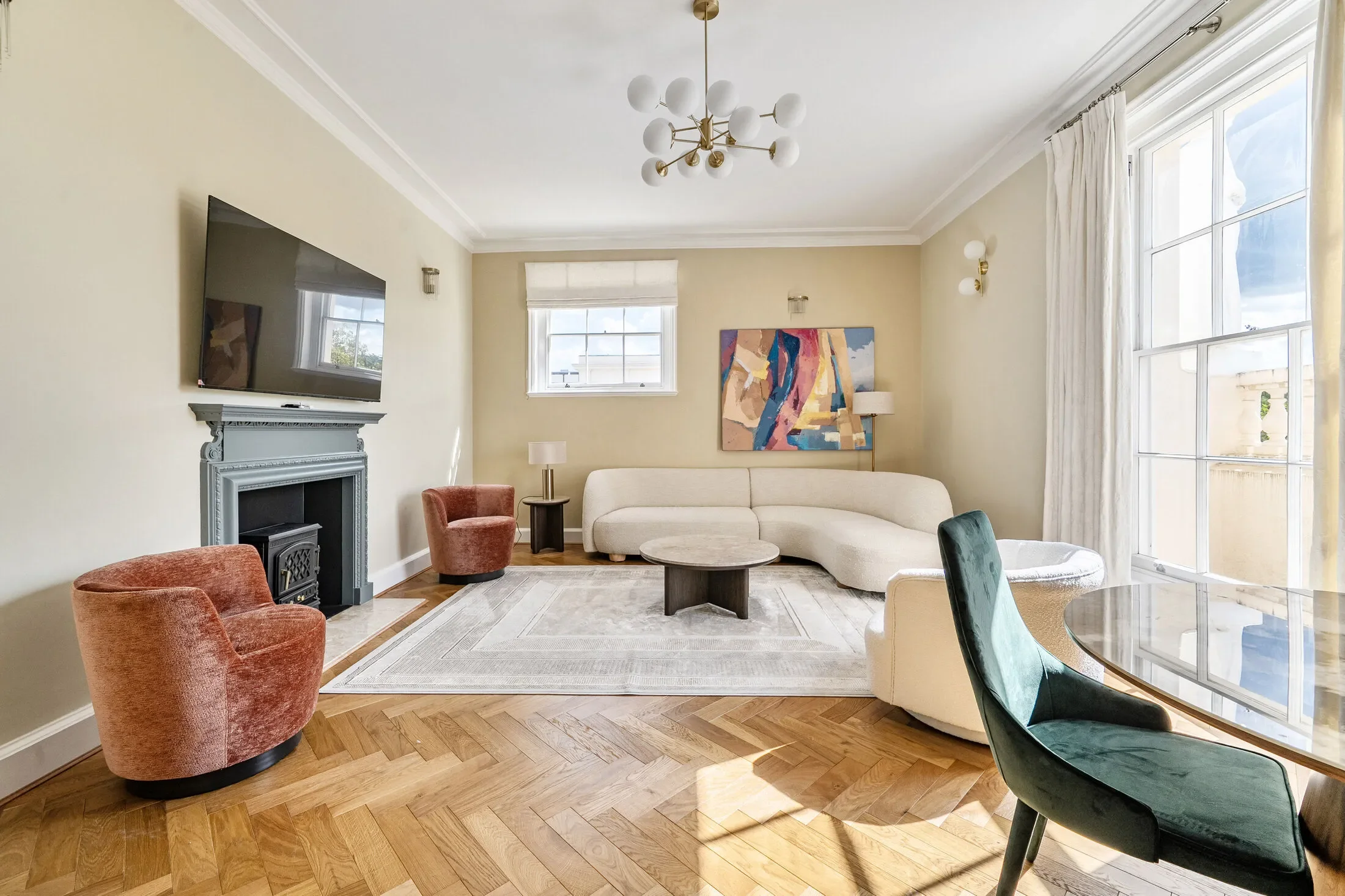 Flat Cumberland Terrace in Greater London