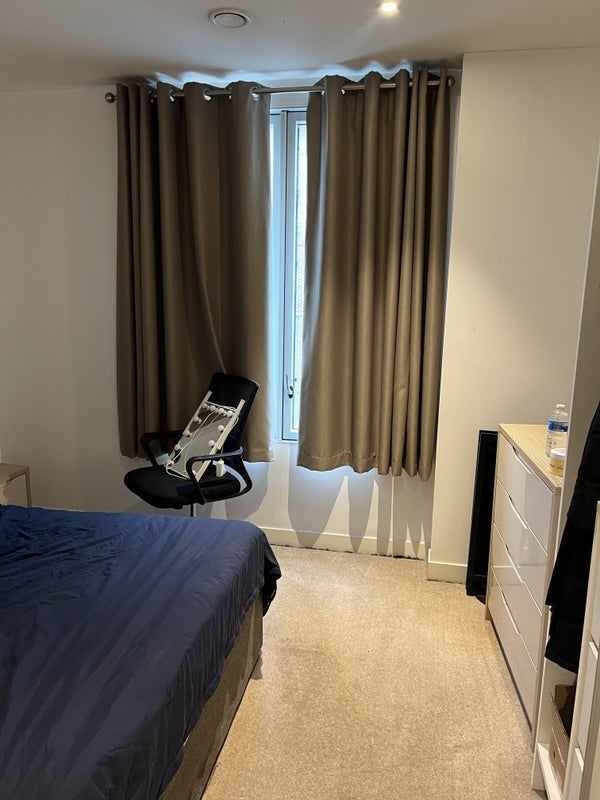 Room Victoria Road in Greater London
