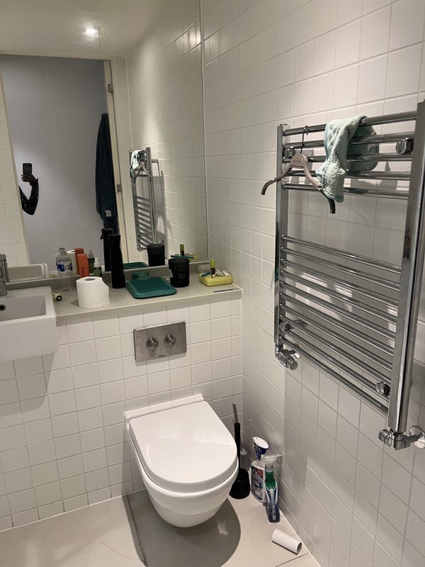 Room Victoria Road in Greater London