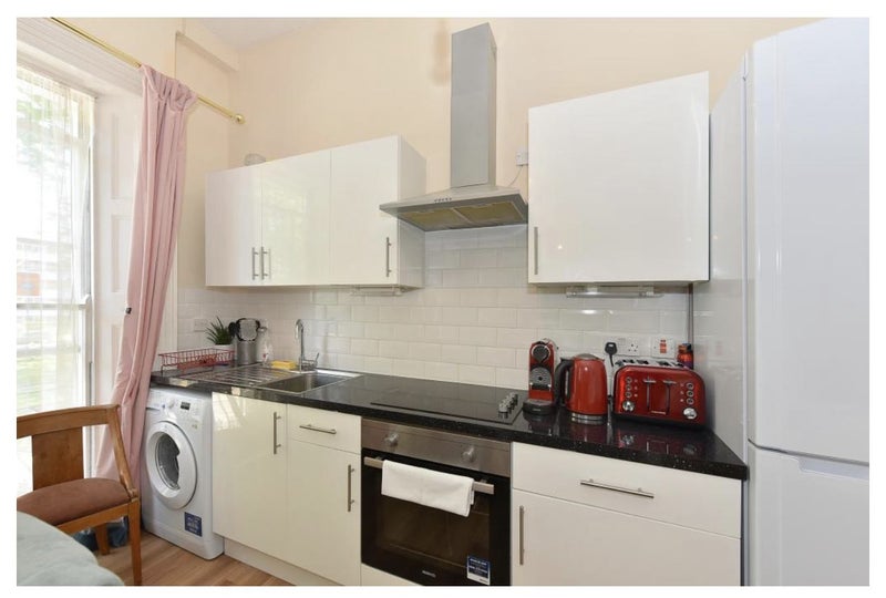 Flat Regent Square in Greater London
