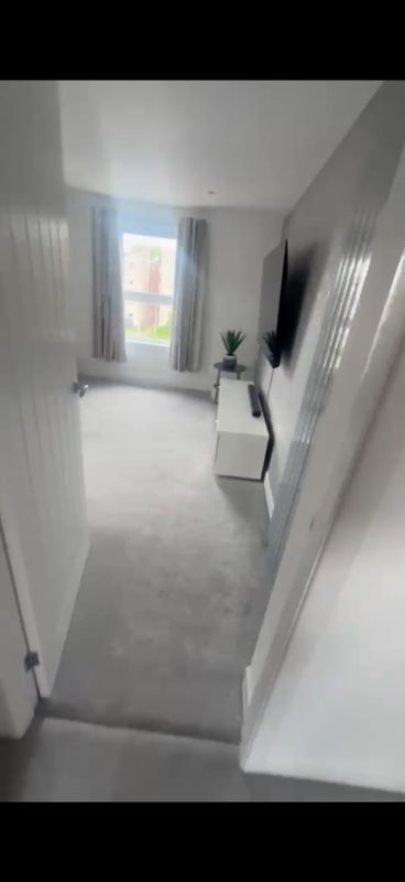 Flat Kingsknowe Court in City of Edinburgh