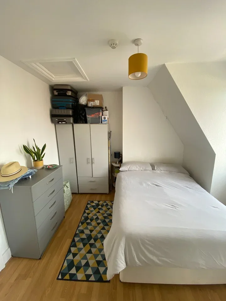 Flat Gratton Terrace in Greater London