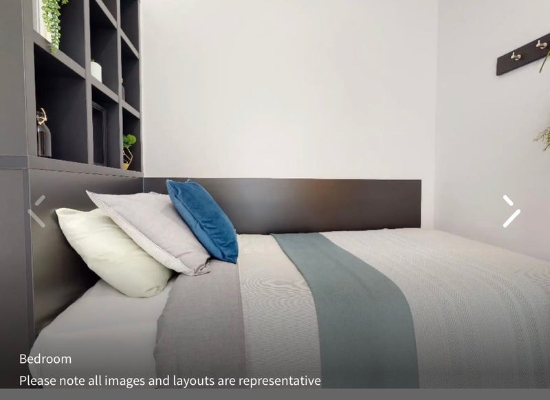 Room Euston Road in Greater London