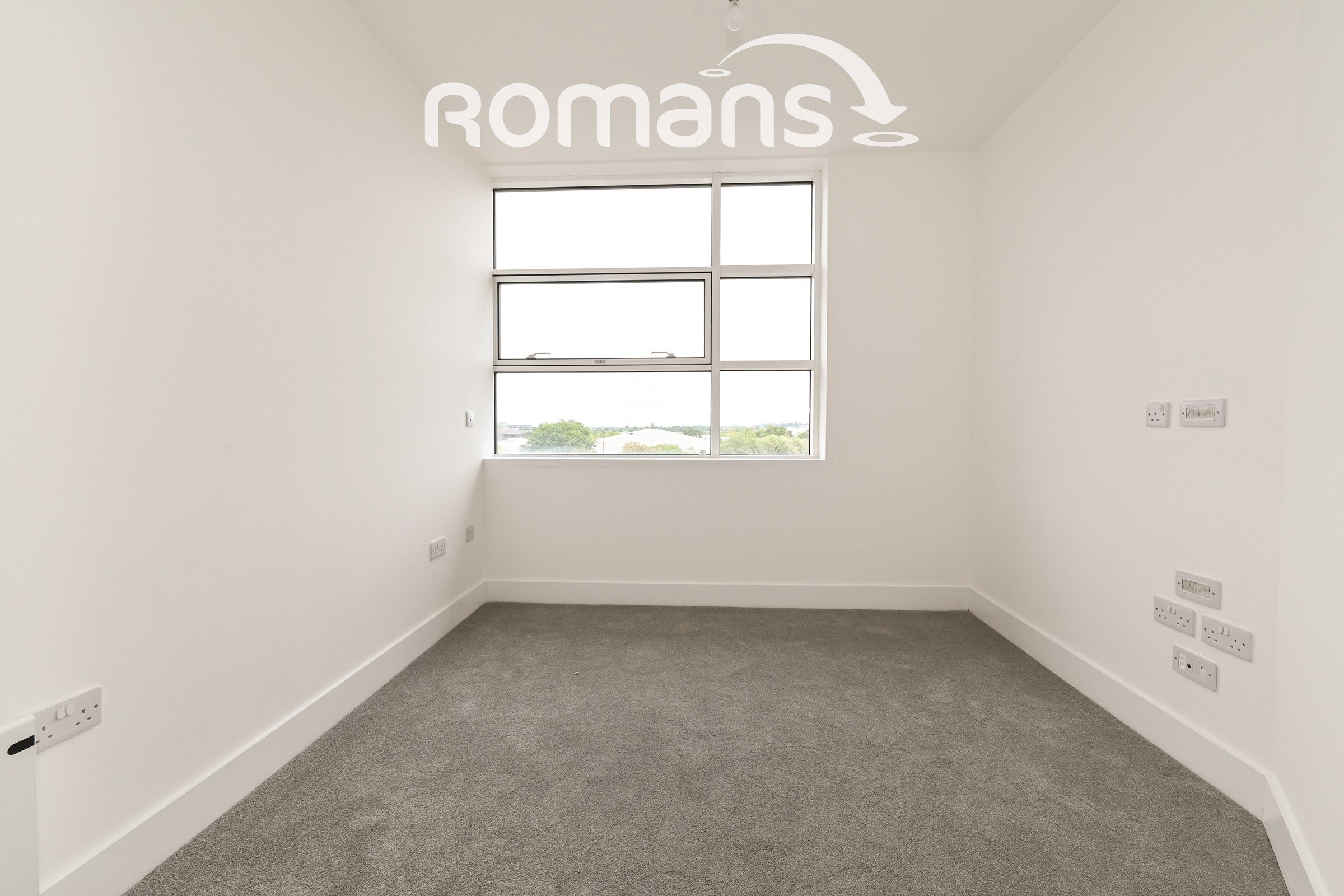 Flat Compass Court in Coventry