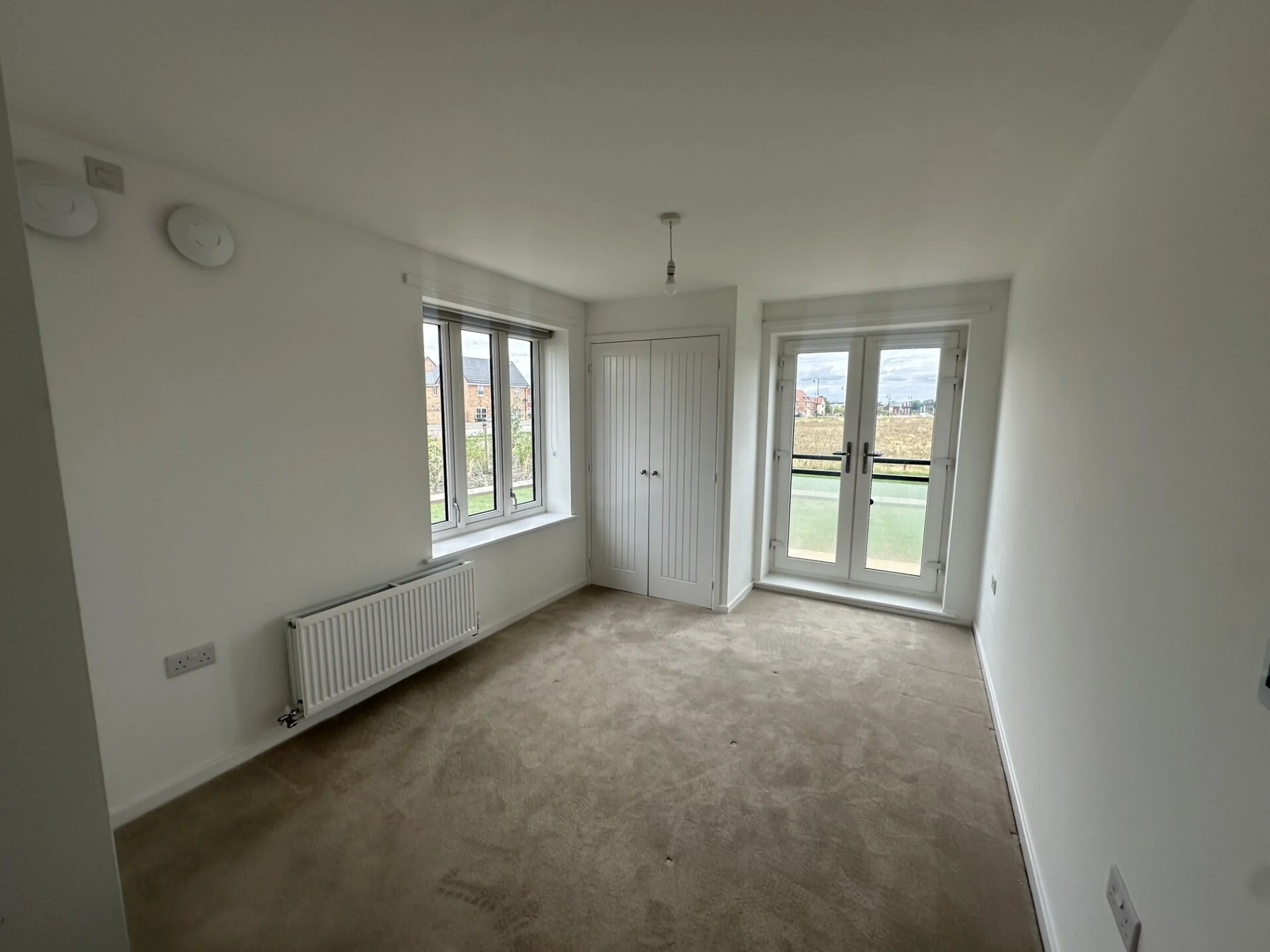 Flat Chamberhouse Mill Lane in Thatcham