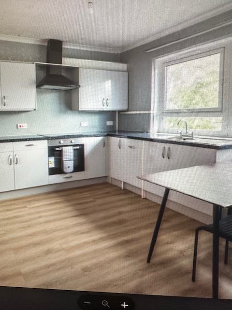 Flat Dinmont Drive in City of Edinburgh