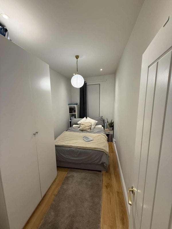 Flat Ashvale Road in Greater London
