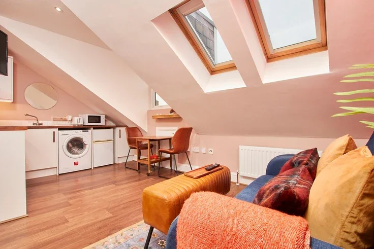 Flat Hawthorn Terrace in Newcastle upon Tyne