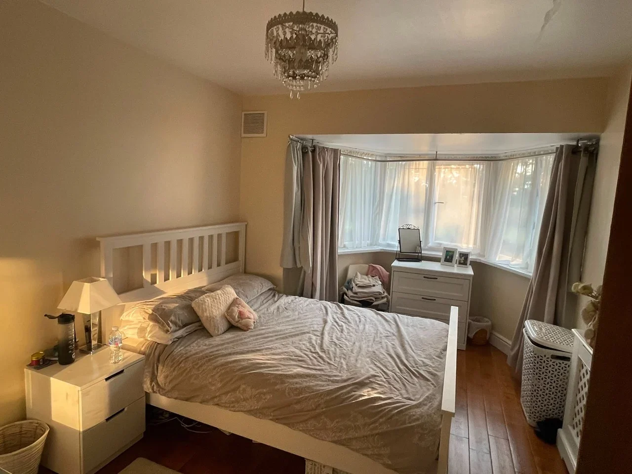 Room Underwood Road in Greater London