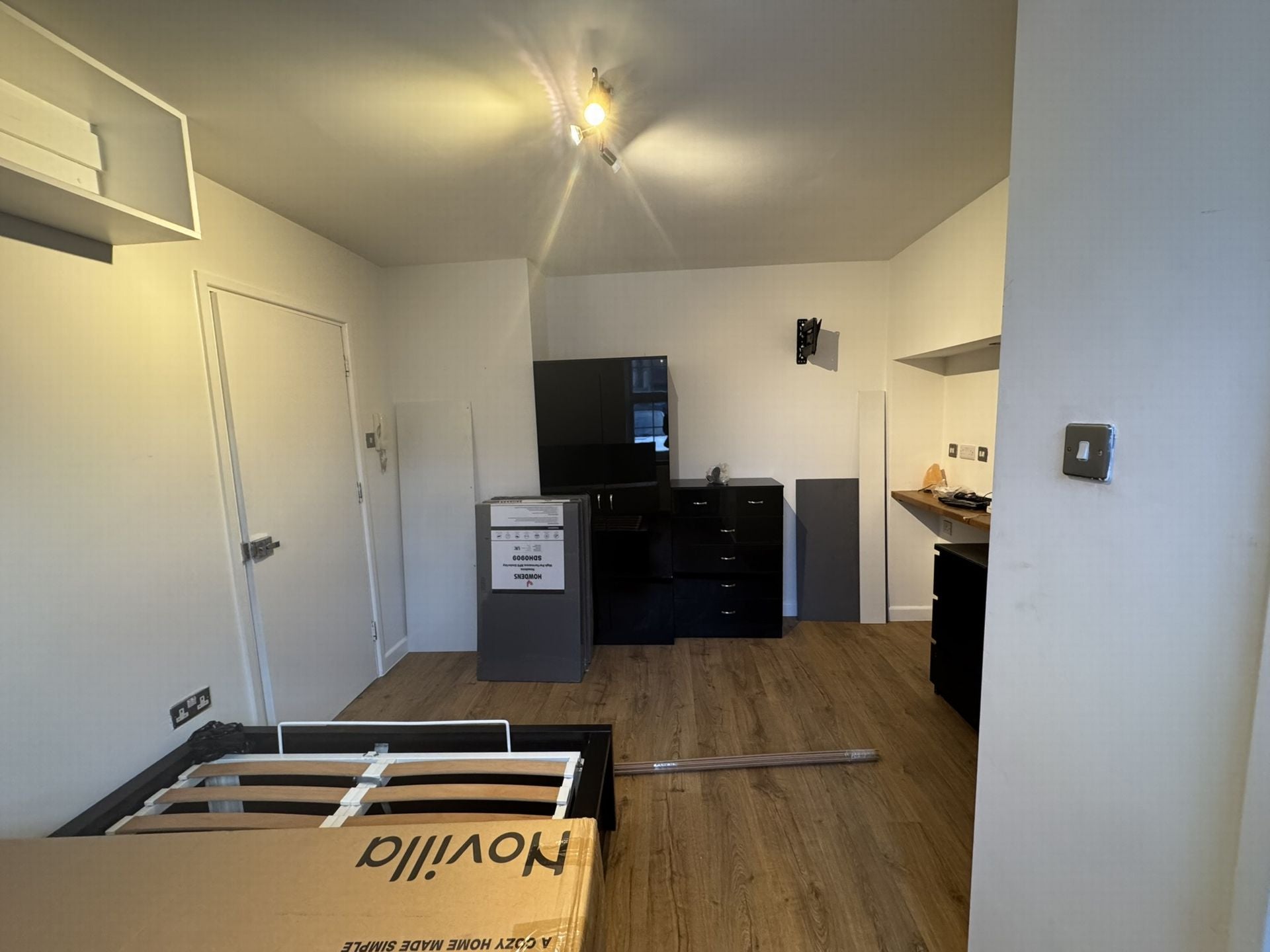 Room Capstone Road in Greater London