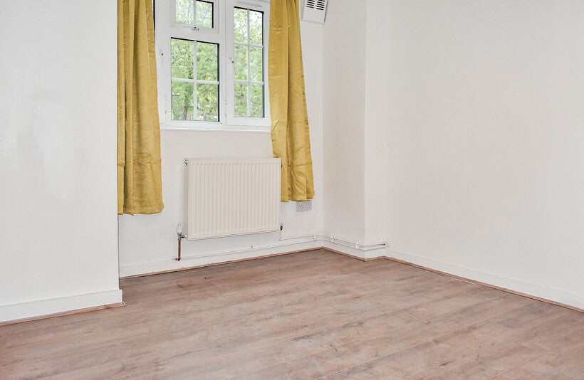 Flat Tavistock Crescent in Greater London