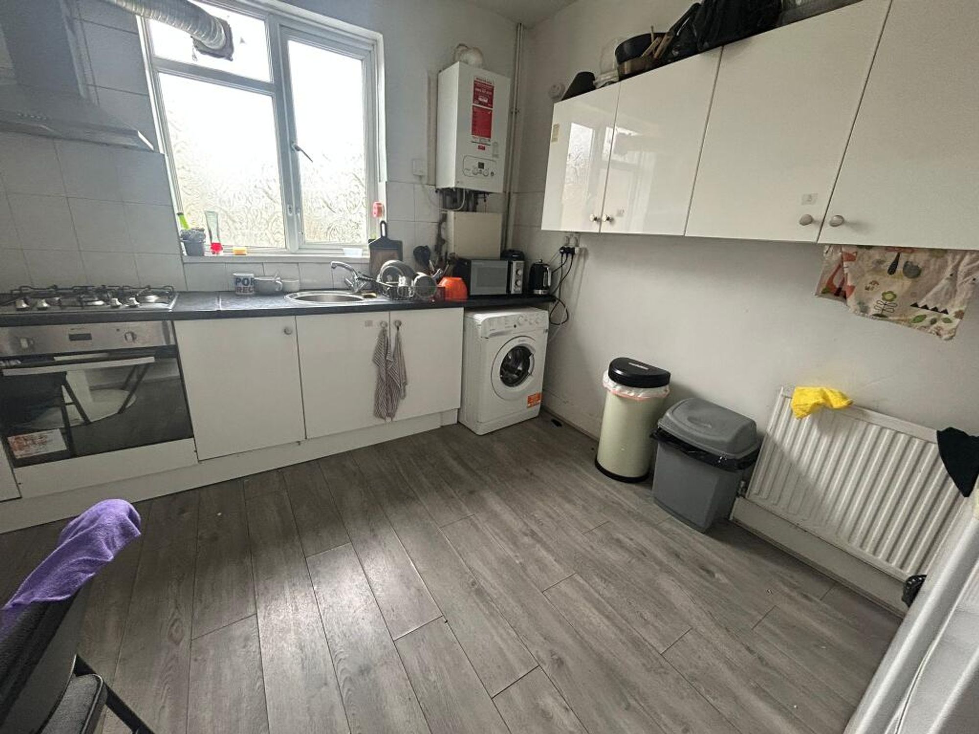 Room Burdett Road in Greater London