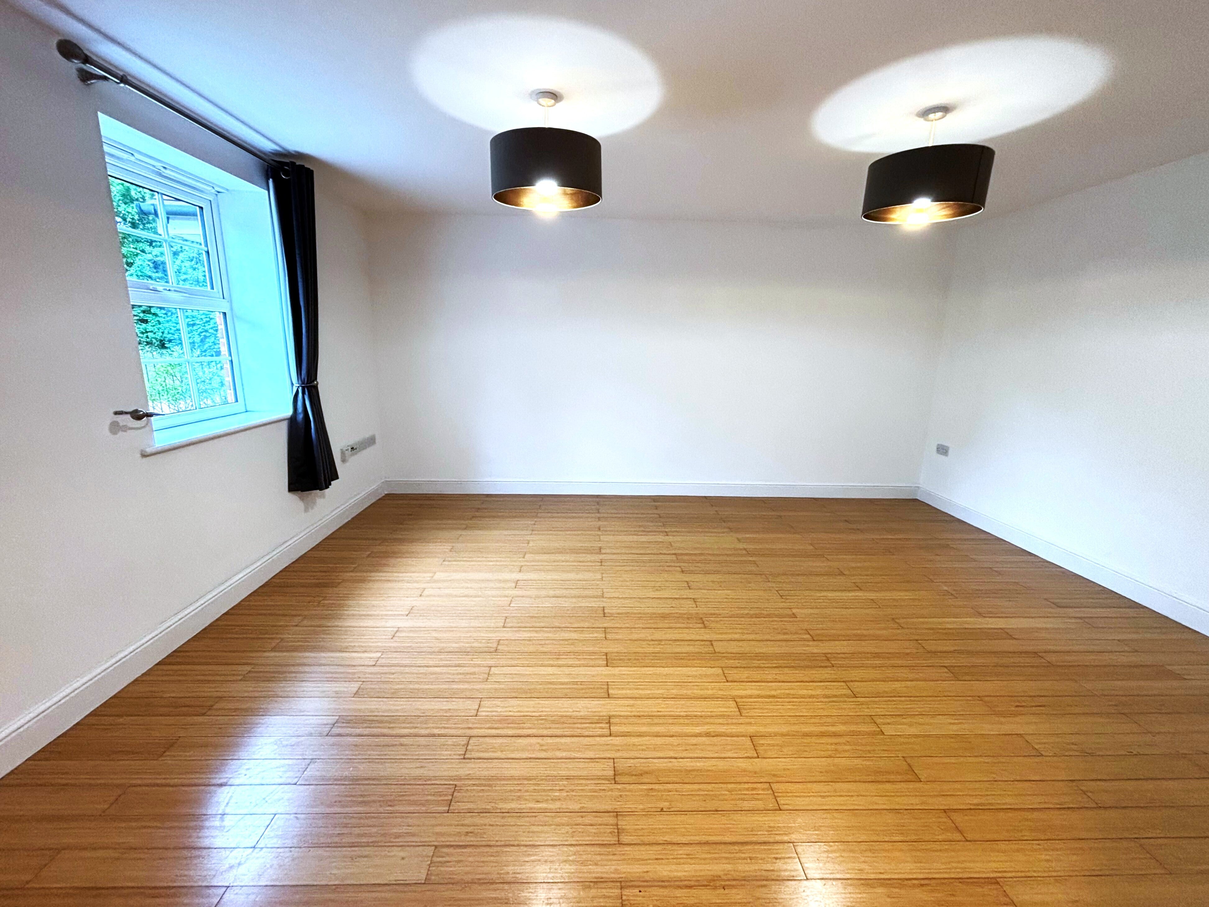 Flat Cotmore Gardens in South Oxfordshire