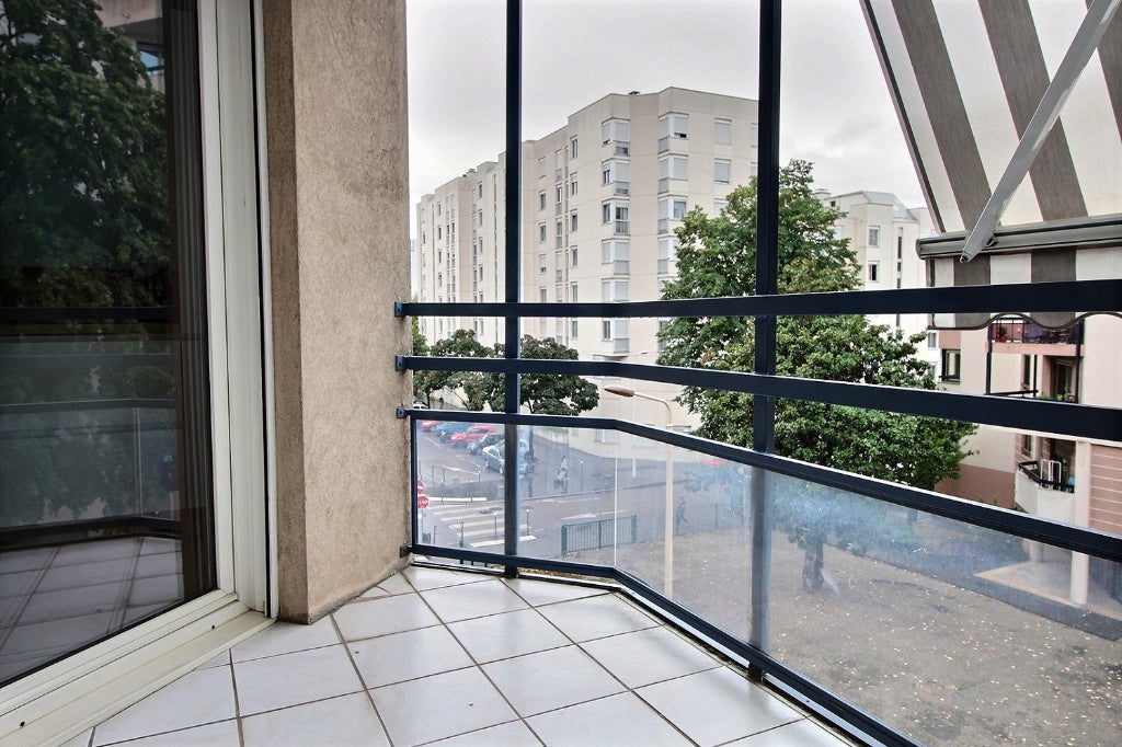 Flat Rue Saint-Nestor in Lyon