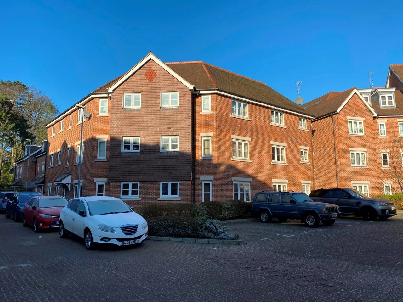 Flat Lockhart Road in Watford