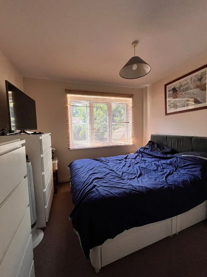 Flat Lockhart Road in Watford