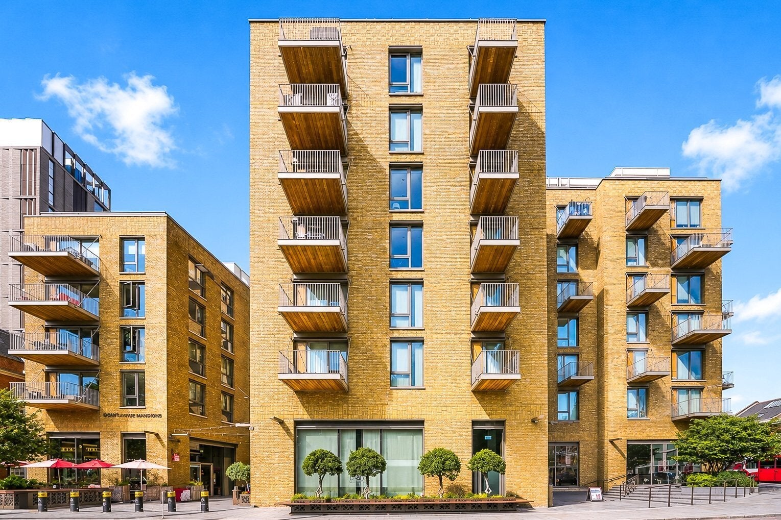Flat Duchess Walk in Greater London