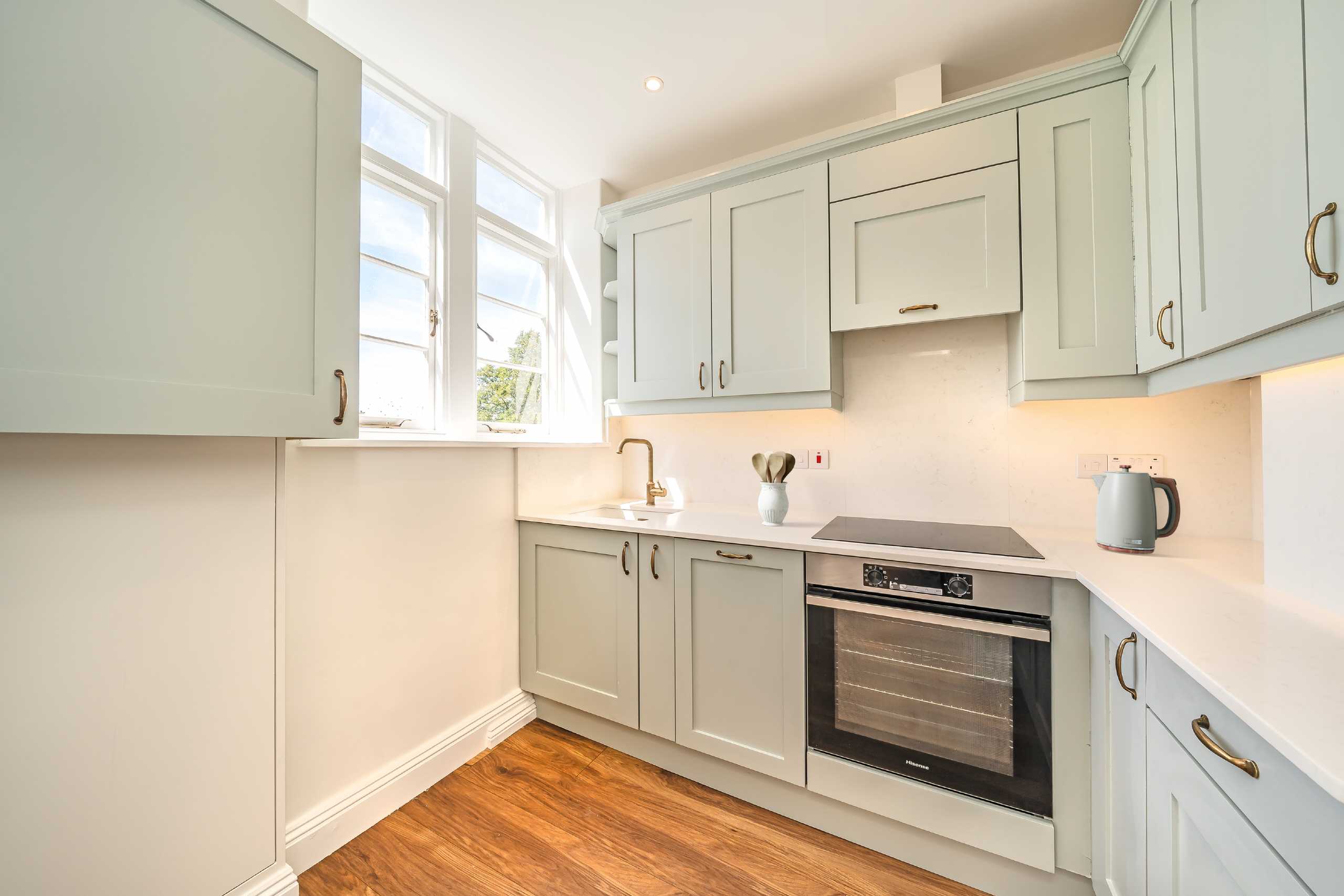 Flat Ladbroke Grove in Greater London