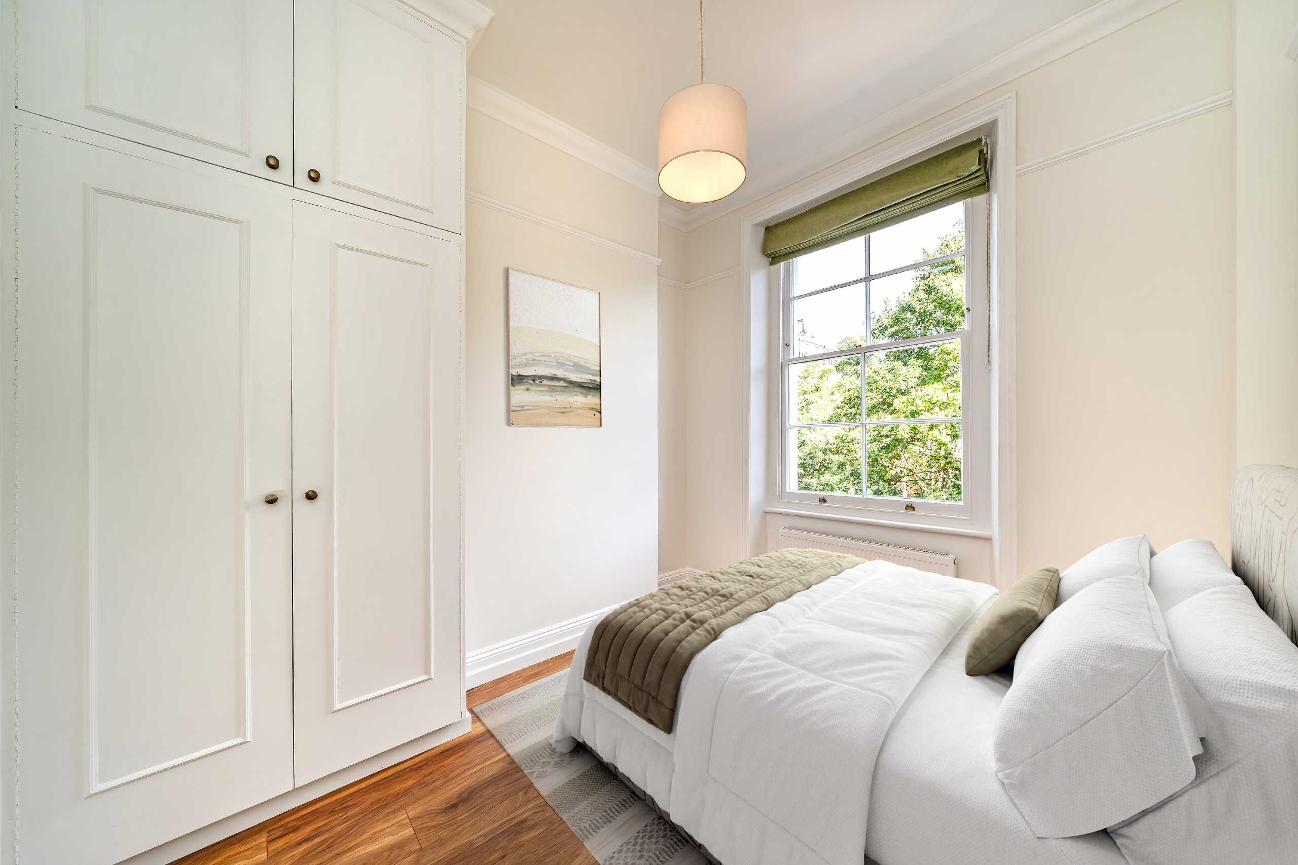 Flat Ladbroke Grove in Greater London