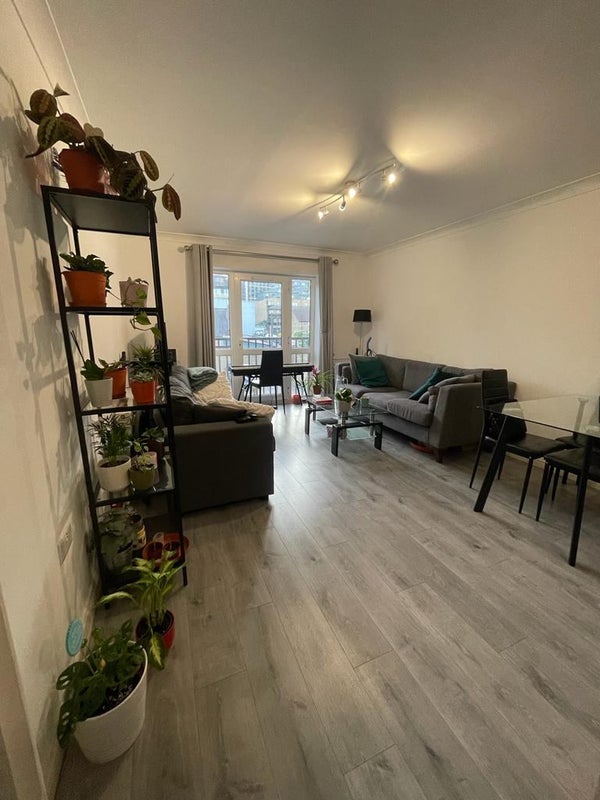 Room Ruscoe Road in Greater London