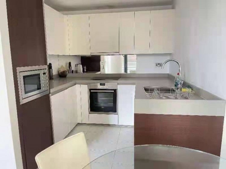 Flat Baltimore Wharf in Greater London