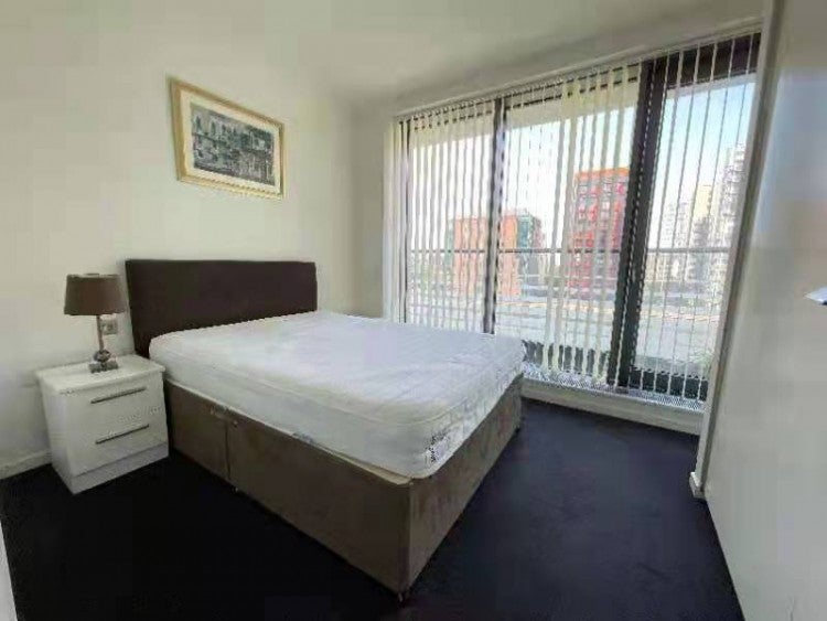 Flat Baltimore Wharf in Greater London