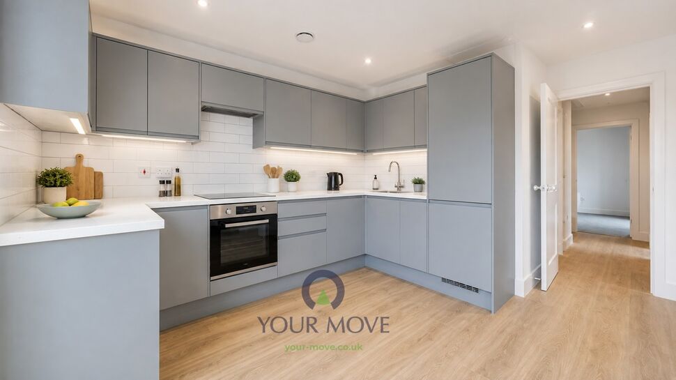 Flat Broadway in Greater London
