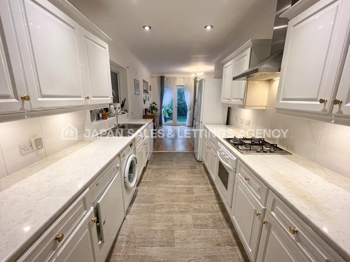 House Uphill Grove in Greater London