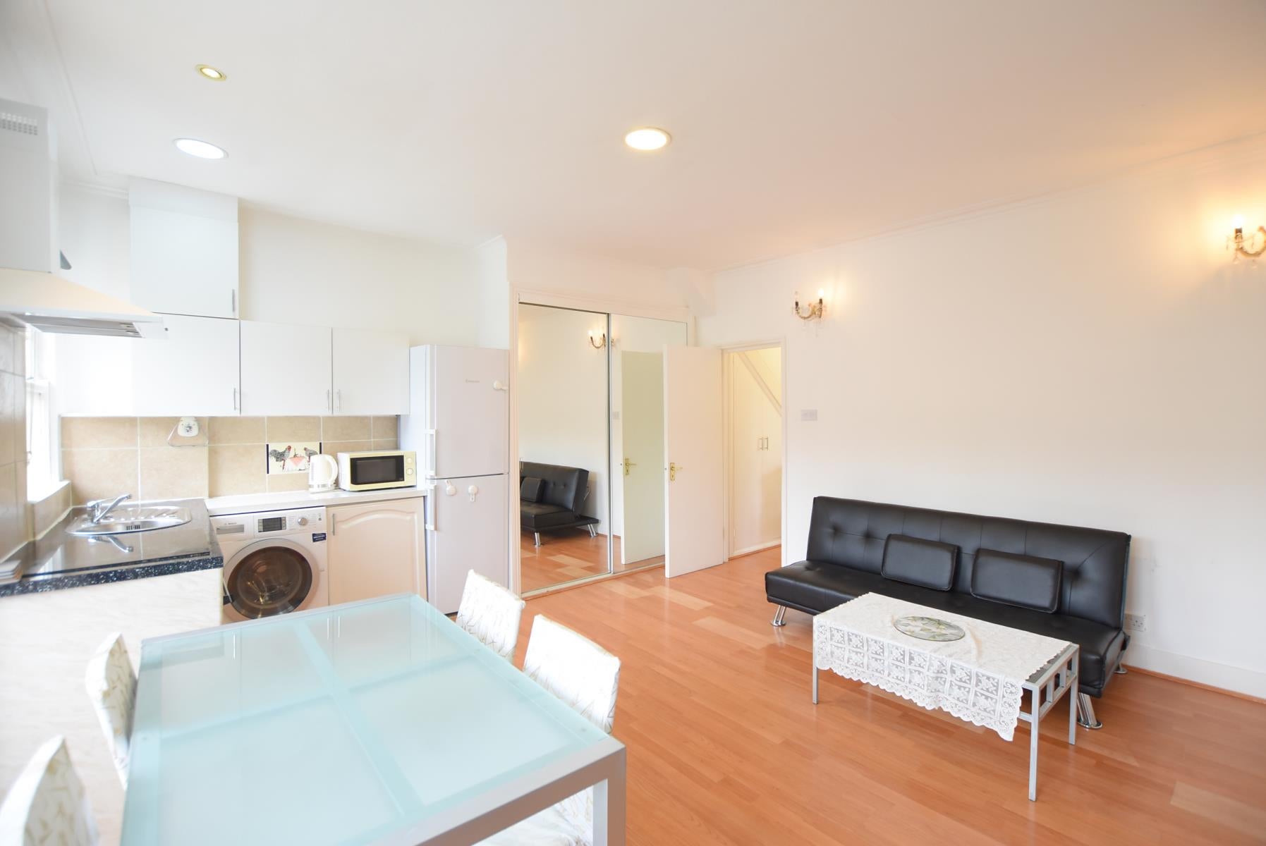 Flat Goldhurst Terrace in Greater London