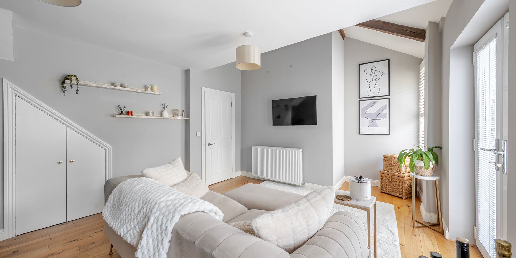 House Coster Avenue in London