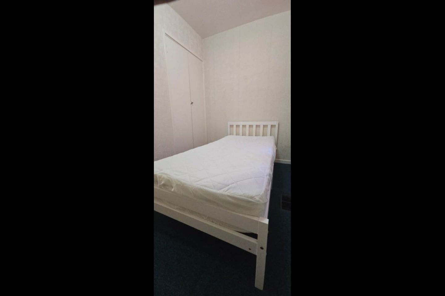 Room Atherton Close in Borough of Spelthorne