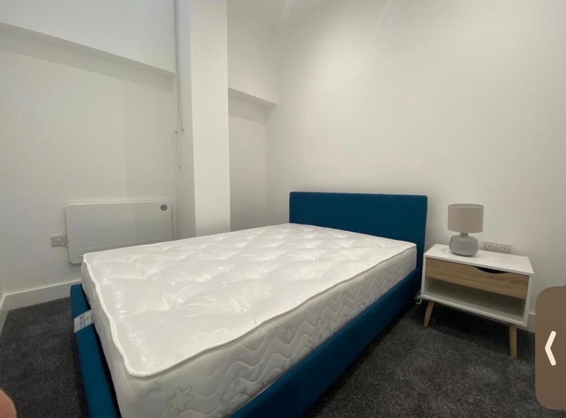 Room Ironmonger Row in Coventry
