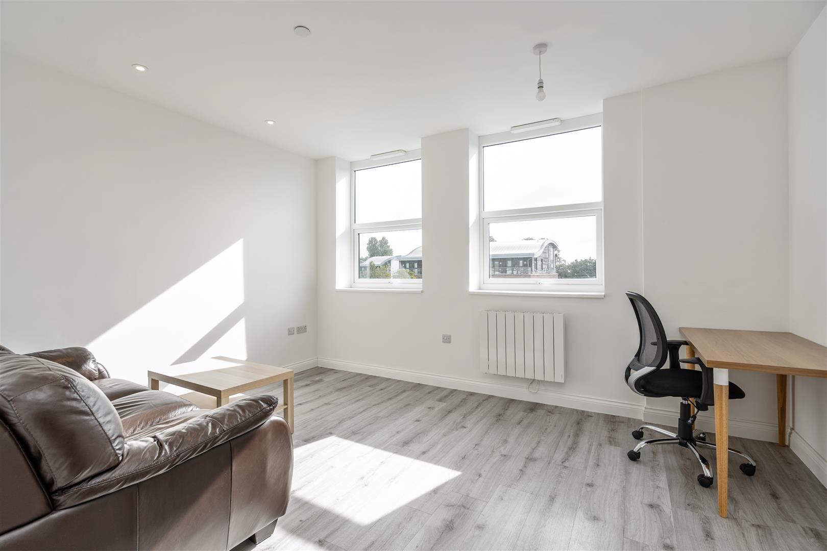 Flat Warwick Road in Metropolitan Borough of Solihull