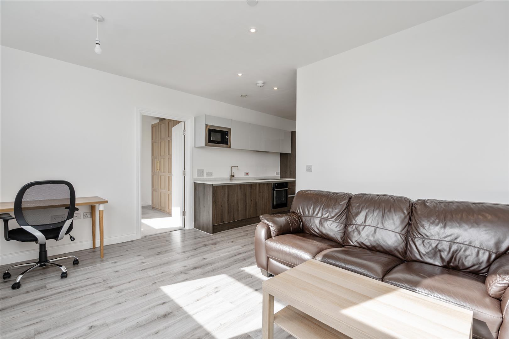 Flat Warwick Road in Metropolitan Borough of Solihull