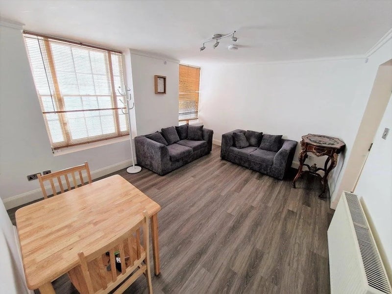 Room Tysoe Street in Greater London