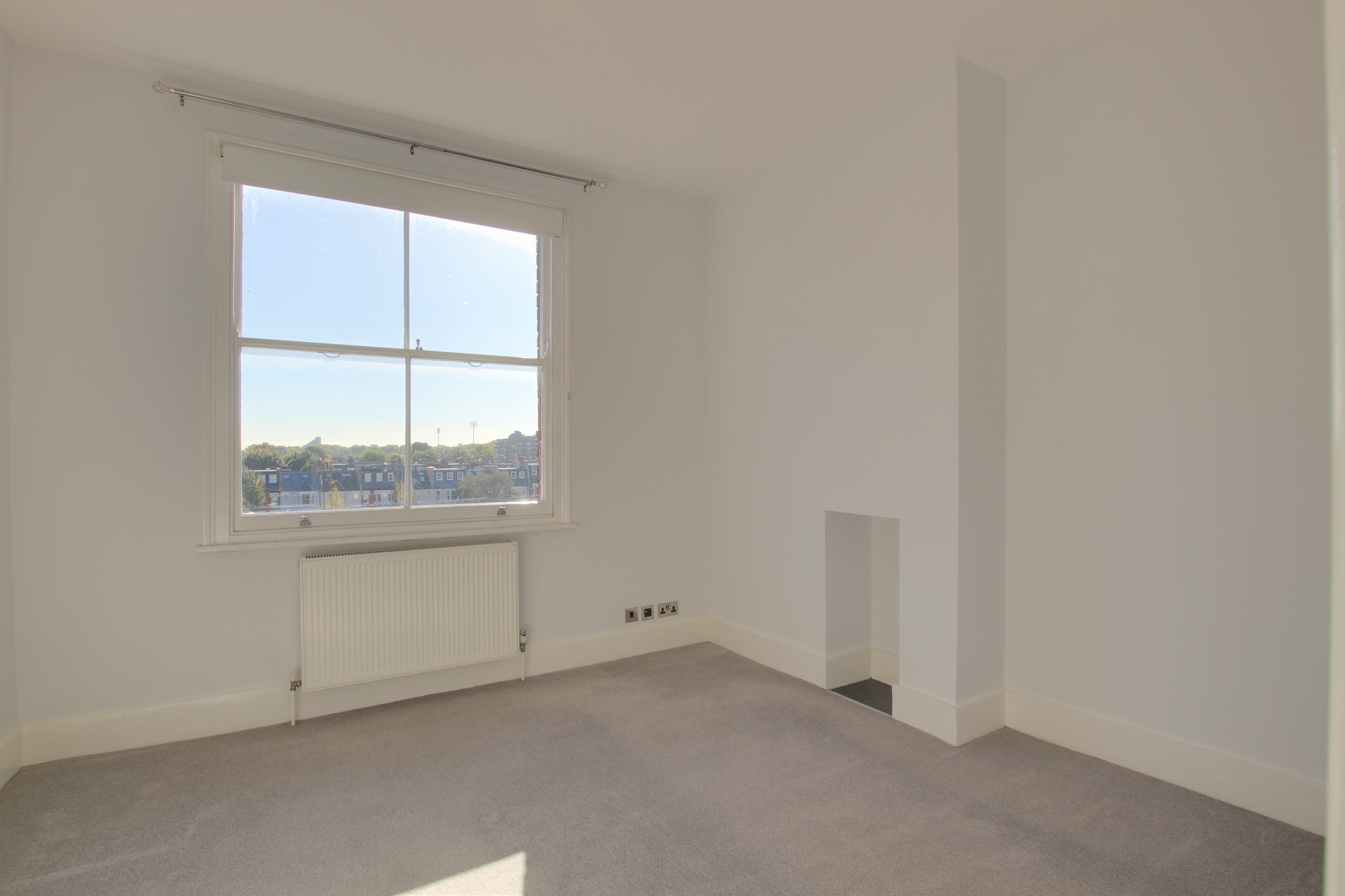 Flat Meadowbank Close in Greater London