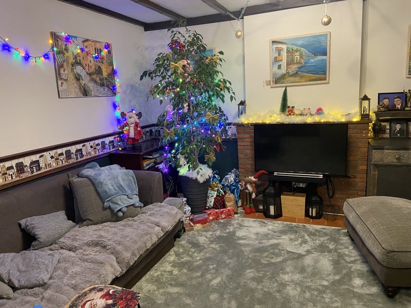 Room Ridgemount Avenue in Greater London