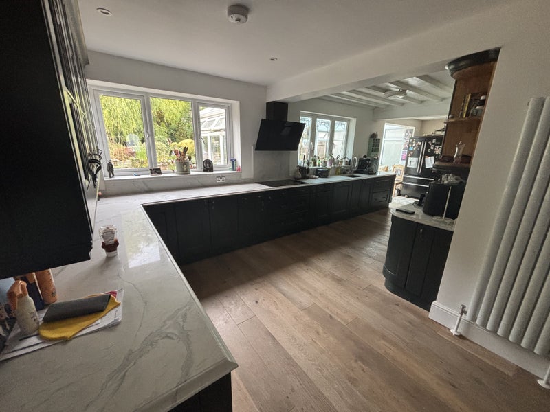 Room Ridgemount Avenue in Greater London