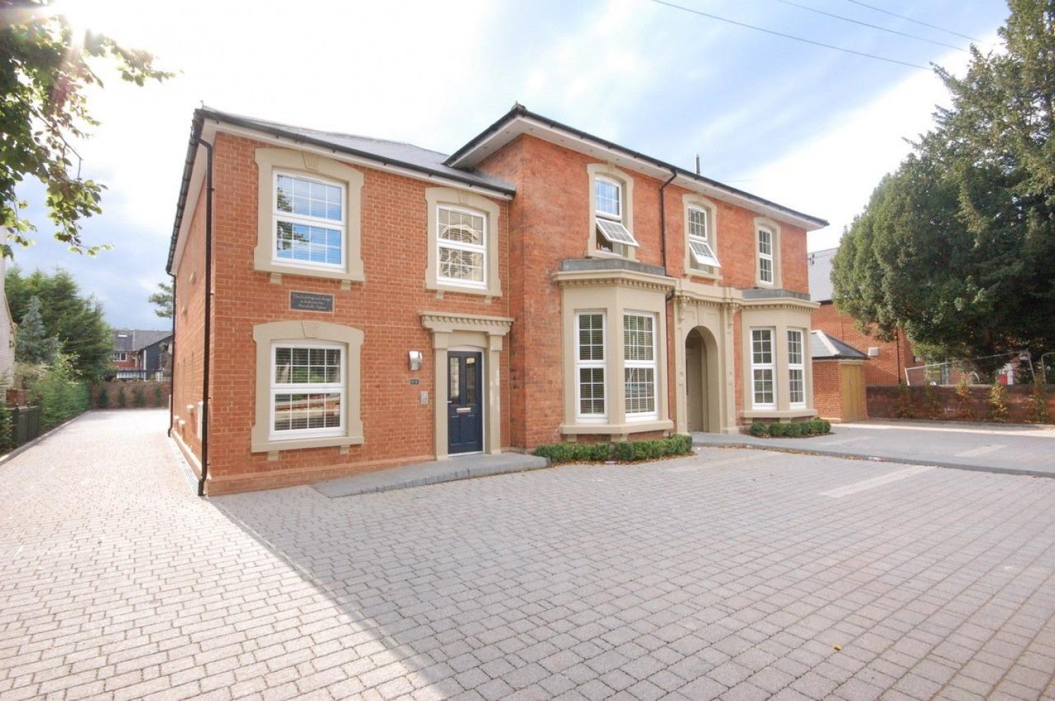 Flat Brownlow Road in Reading