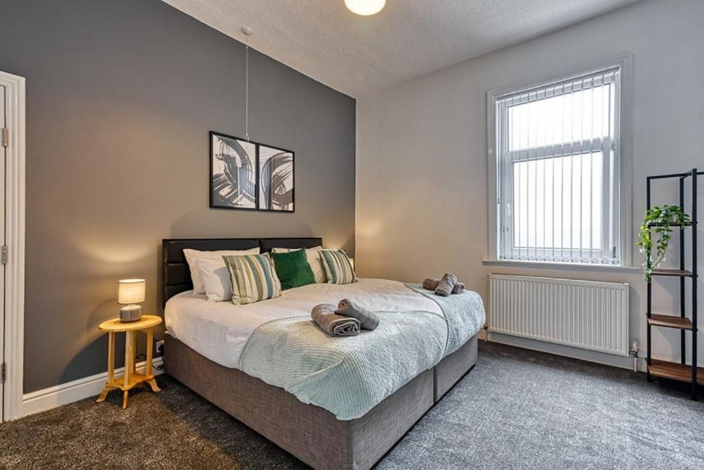 Room Wellington Street in Preston