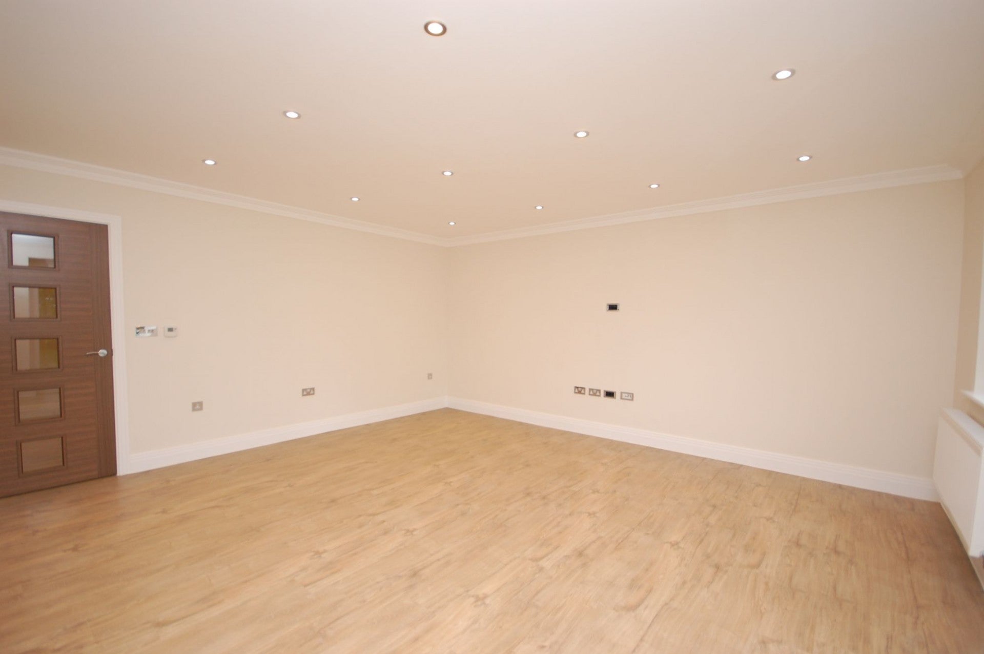 Flat Rectory Road in Three Rivers