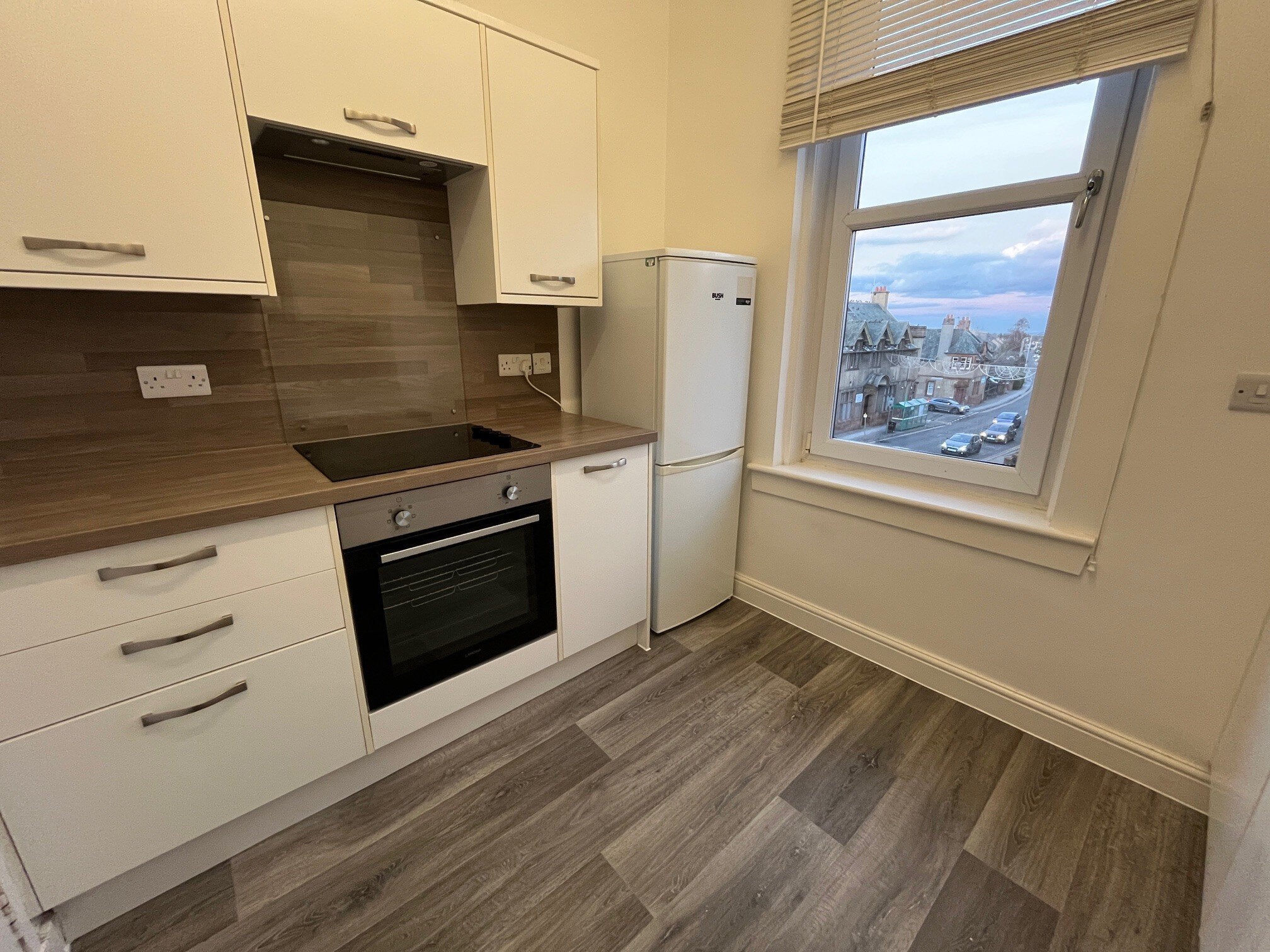 Flat Dundas Street in Bonnyrigg