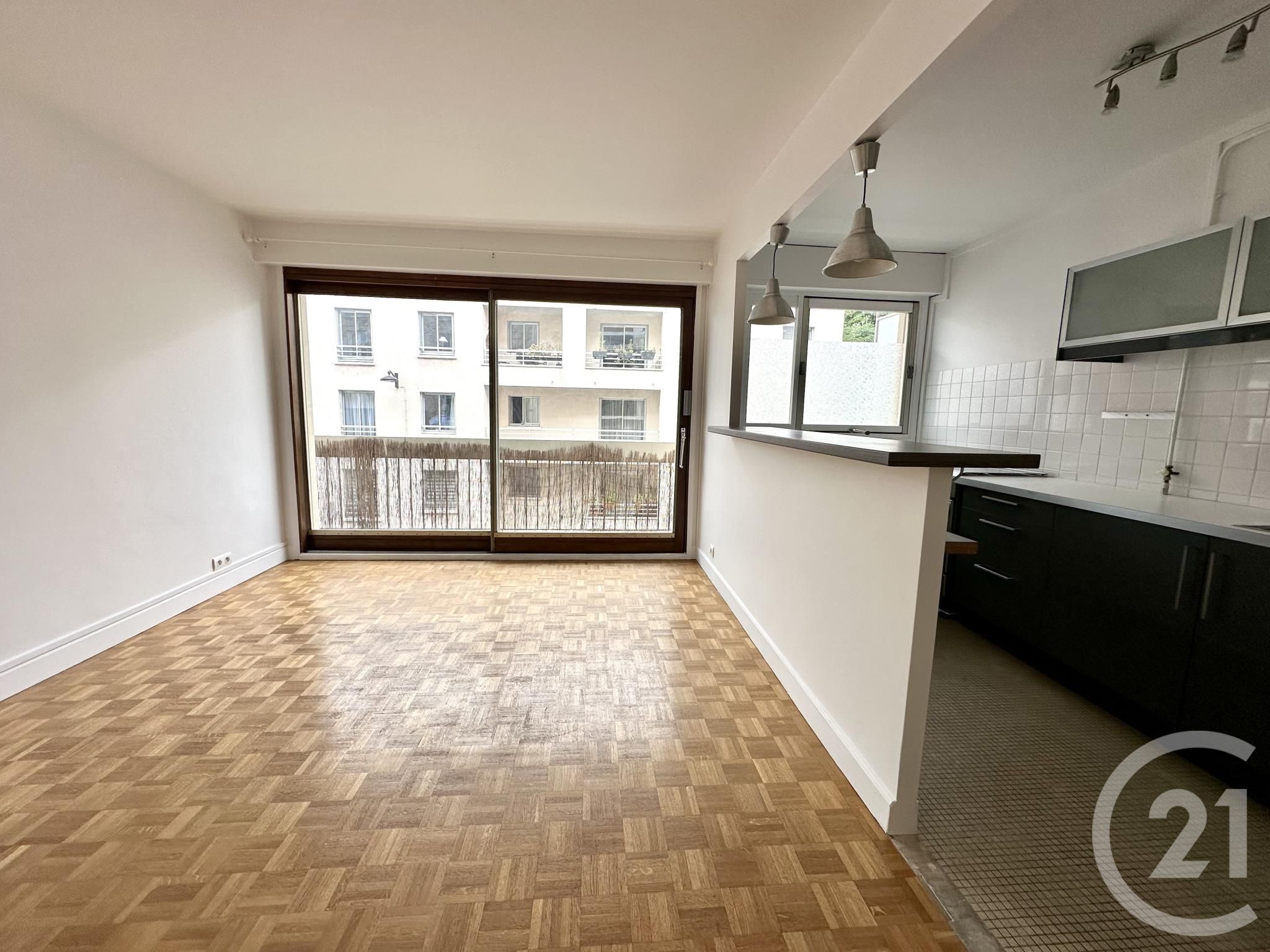 Flat Rue Montauban in Paris