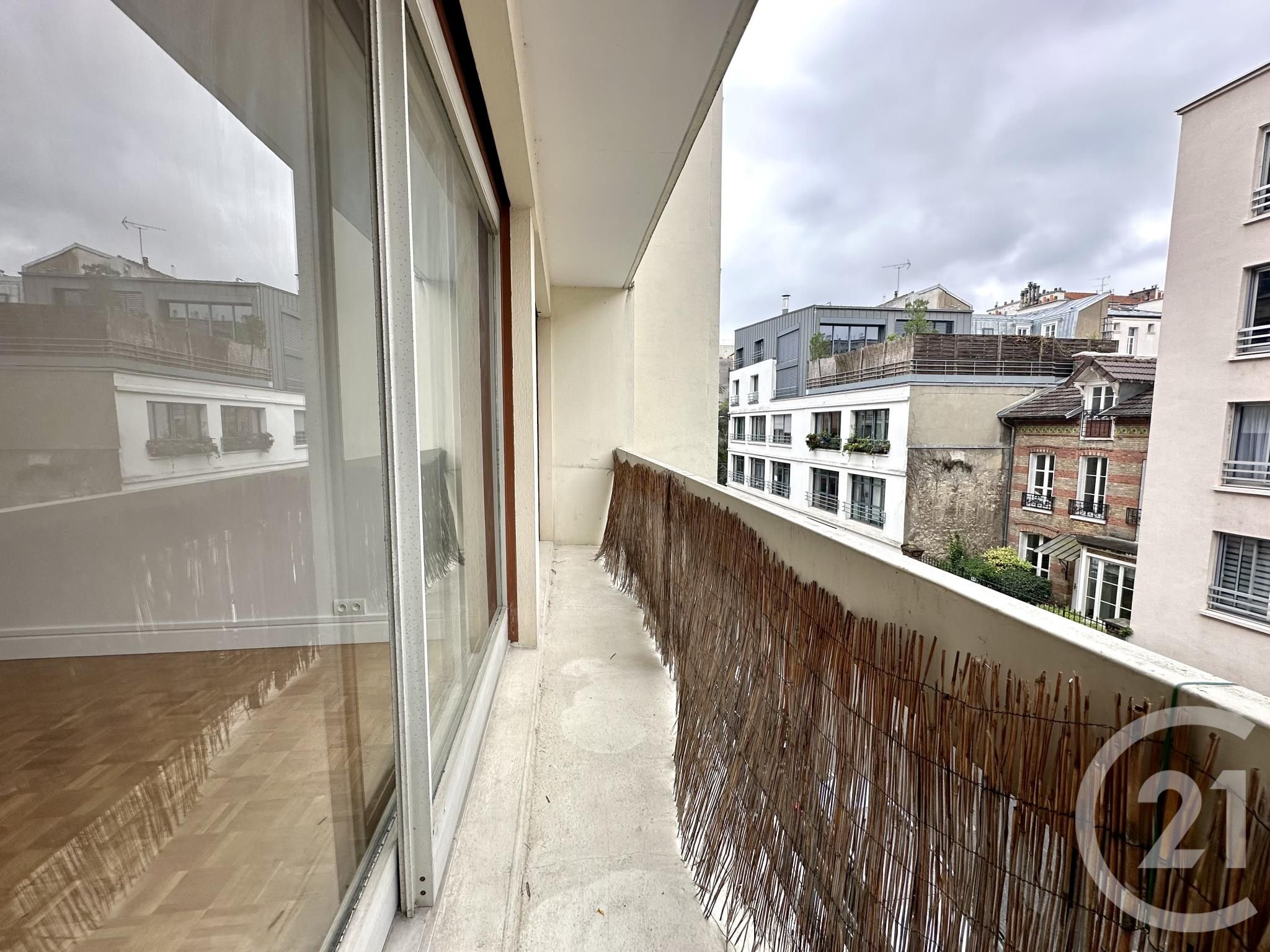 Flat Rue Montauban in Paris