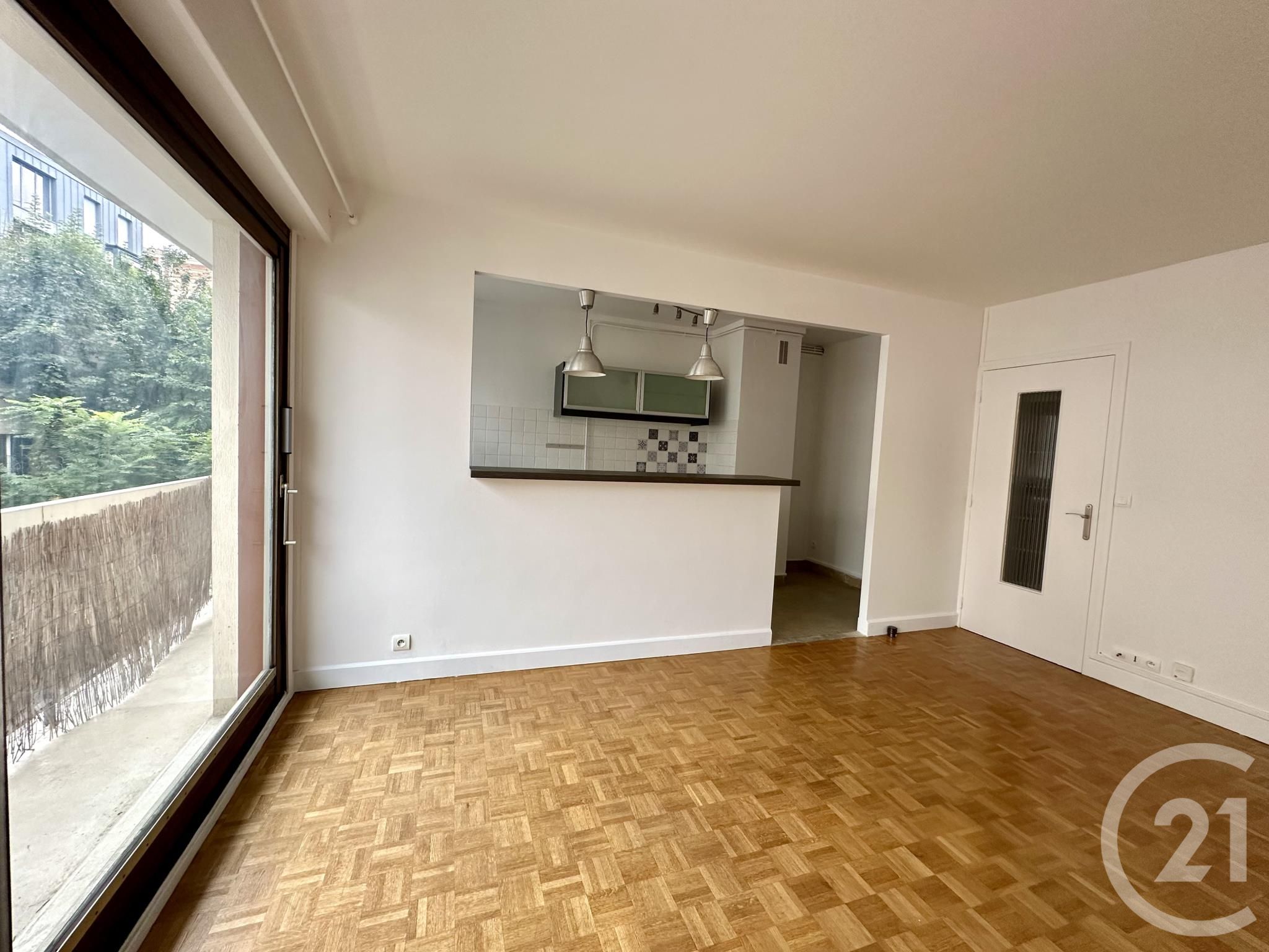 Flat Rue Montauban in Paris