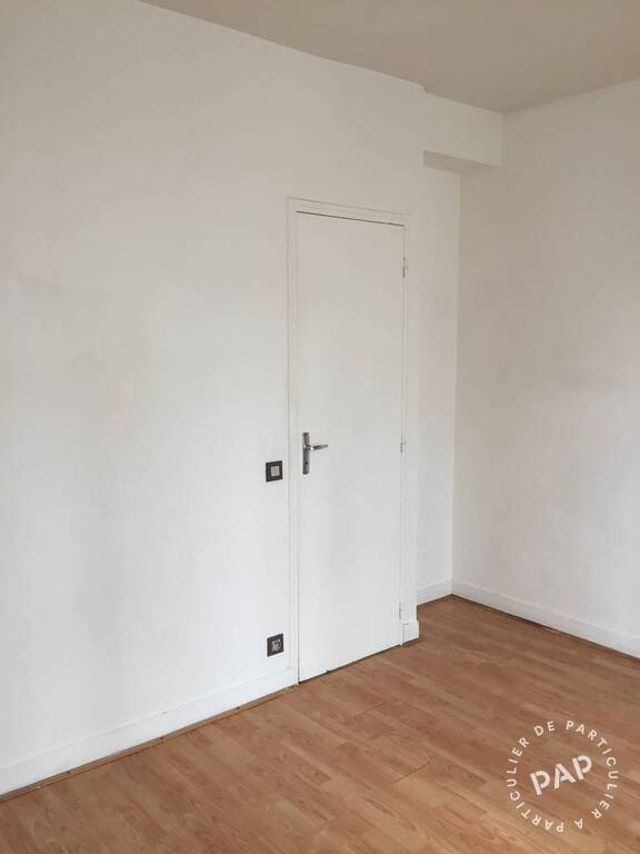 Flat Place du Général Kœnig in Paris